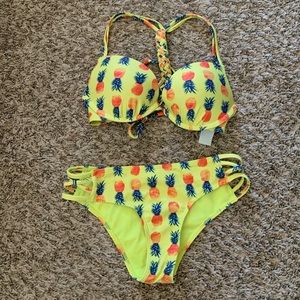 Hollister bikini set
